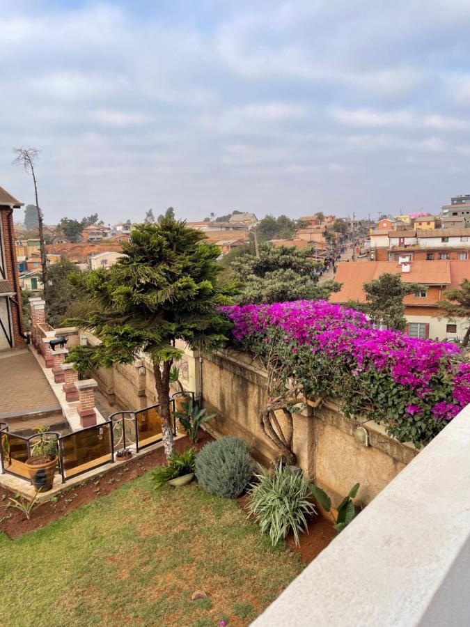 Appartements D'Hotes Marciloui Antsirabe Exterior photo
