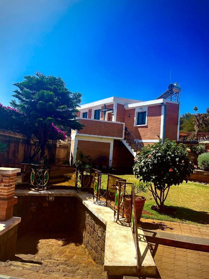 Appartements D'Hotes Marciloui Antsirabe Exterior photo