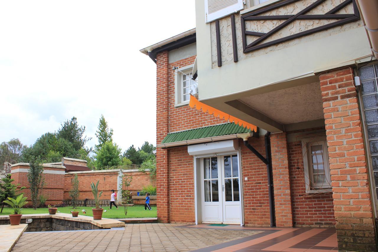 Appartements D'Hotes Marciloui Antsirabe Exterior photo